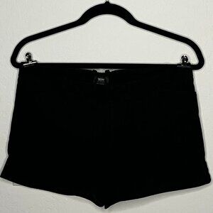 Mossimo Stretch Black Shorts | Size 6 Fit 3 | Cuffed Bottoms